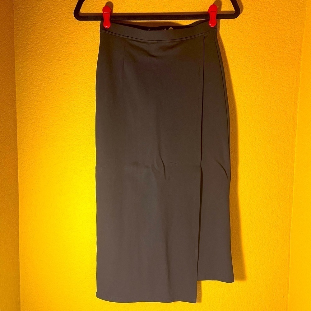 Betabrand Sassiest Pants Capri Leggings 1/2 Skirt Overlay Yoga Navy Travel XS